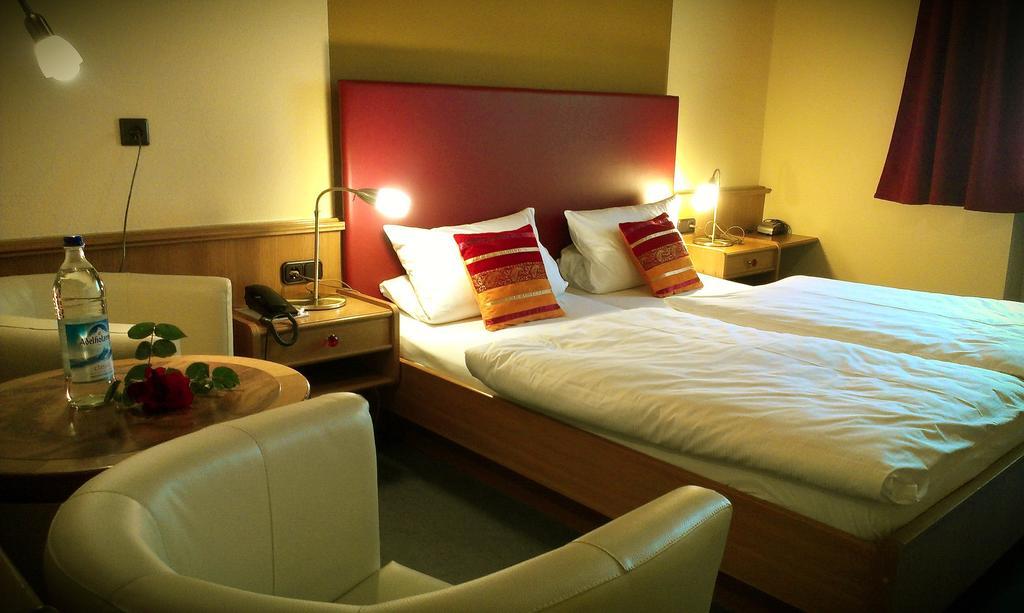 Hotel Zur Post Schönberg 외부 사진